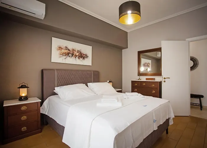 Socrates By Heloni Apartments